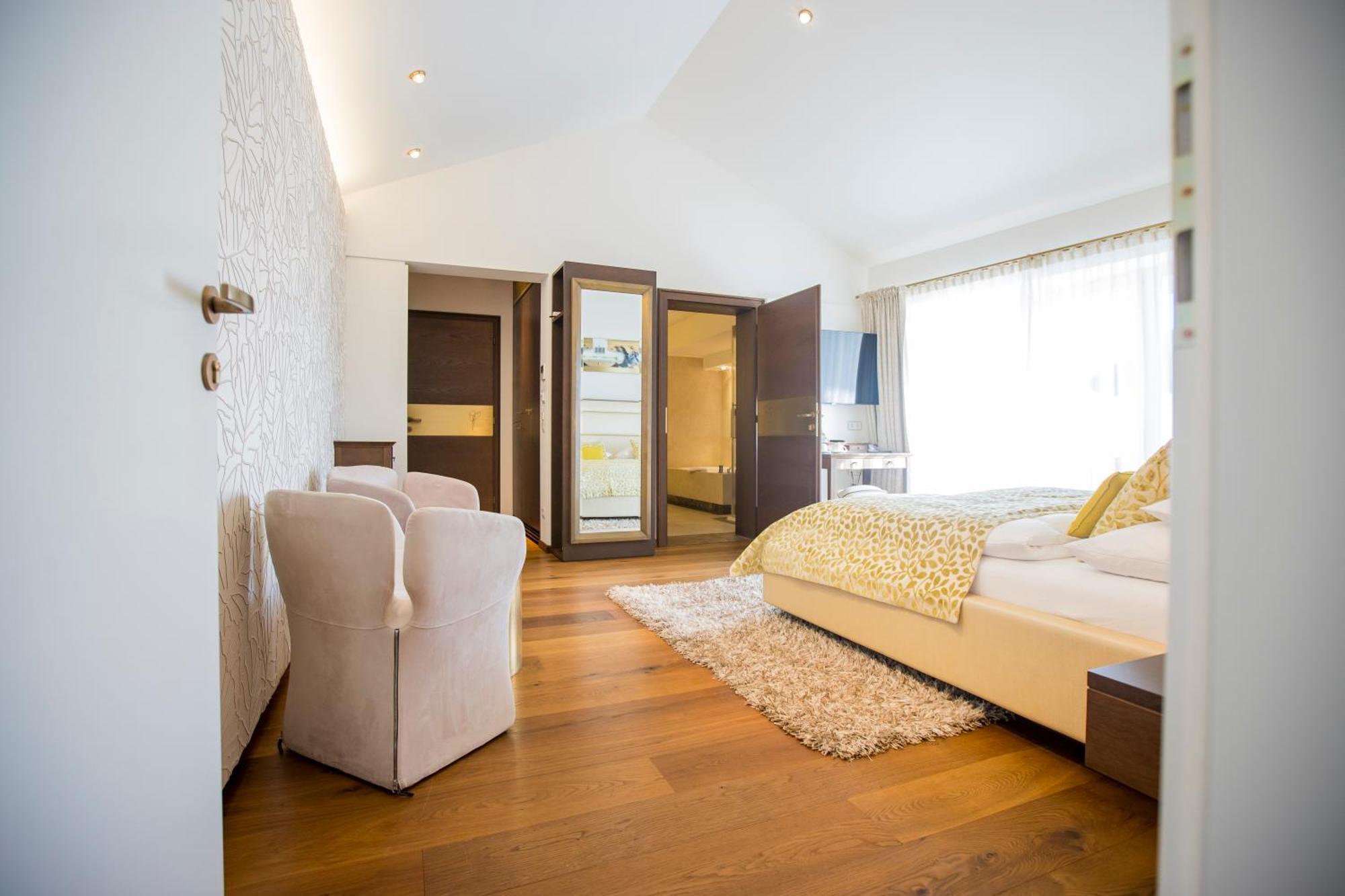 Iris Porsche Hotel & Restaurant 몬드시 외부 사진