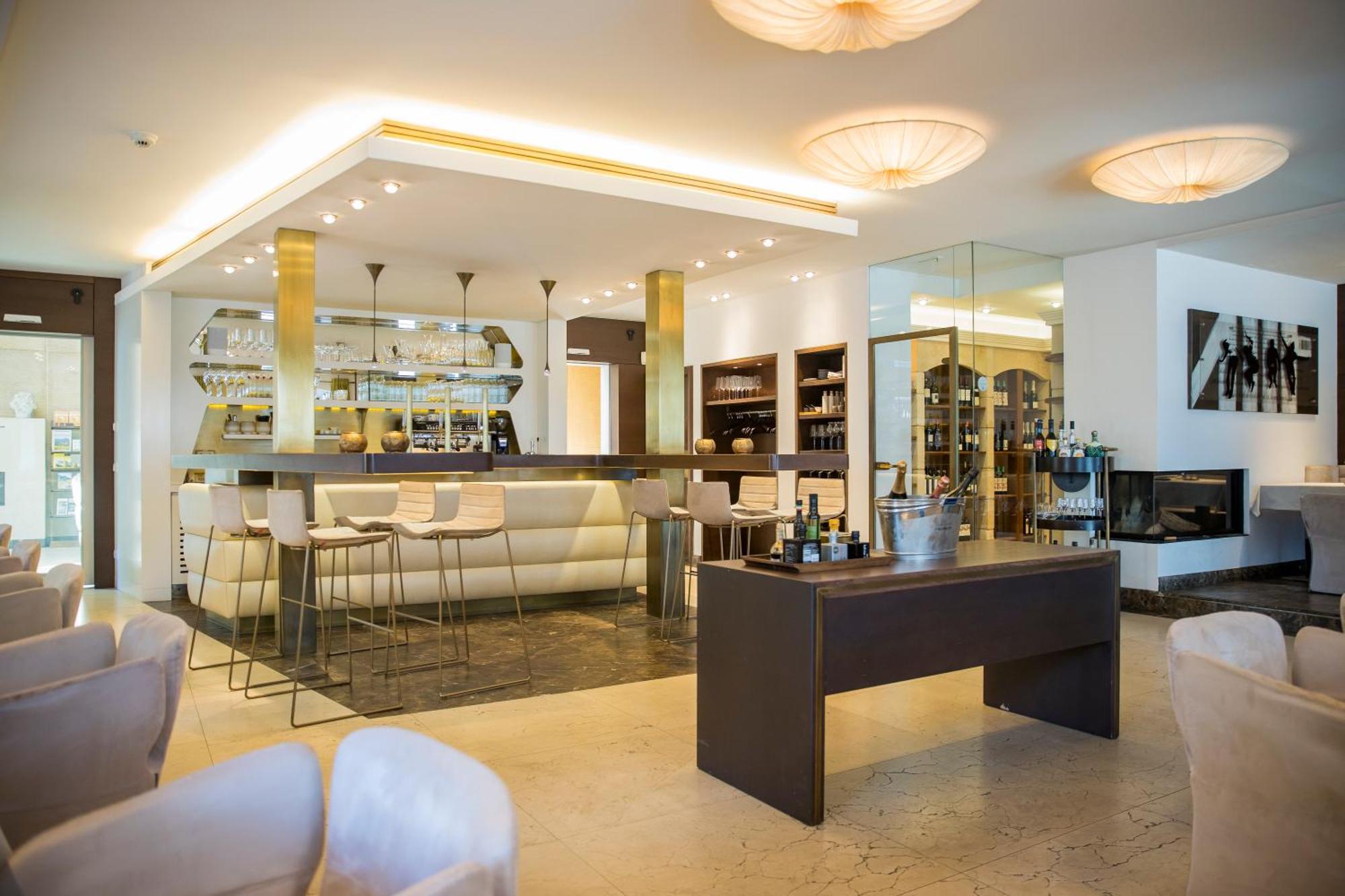 Iris Porsche Hotel & Restaurant 몬드시 외부 사진